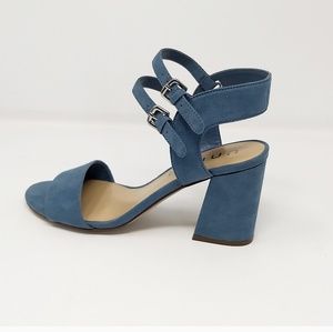 New light blue buckle chunky heel sandal